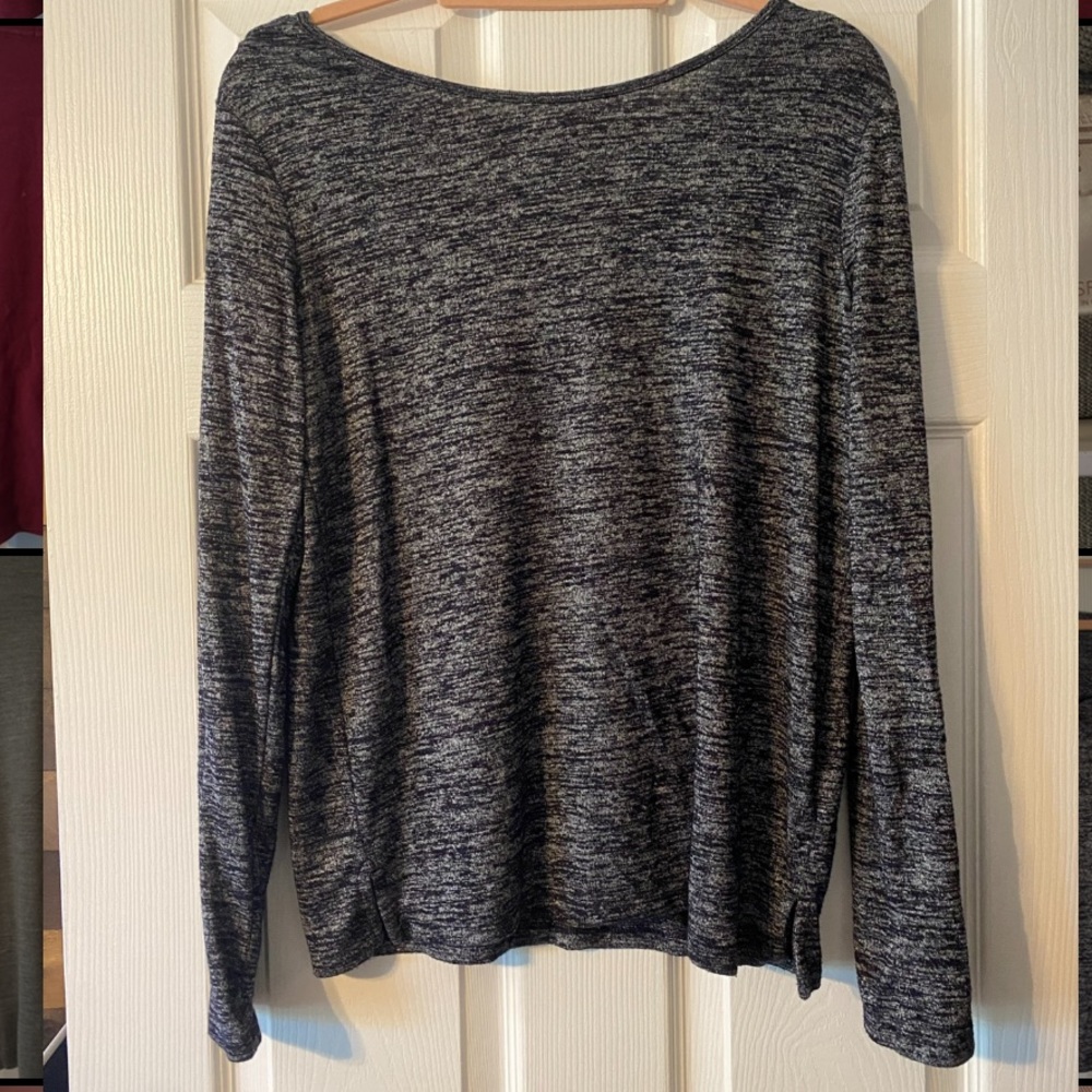 Black and gray sweater